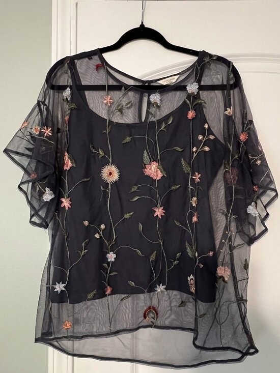 Lucky Brand Tops - Lucky Brand Floral Mesh Top with Tank - Size Large